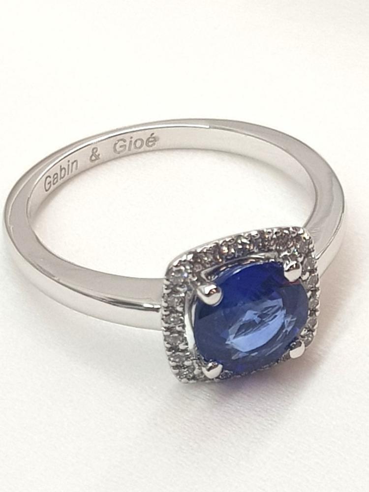 Bague or blanc saphir et diamants, gravure intérieure