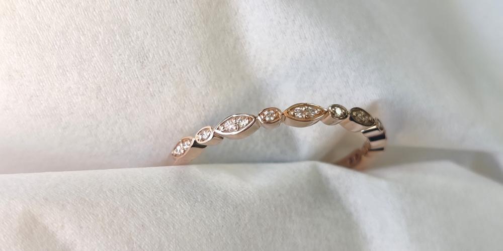 Demi-alliance or rose, diamants