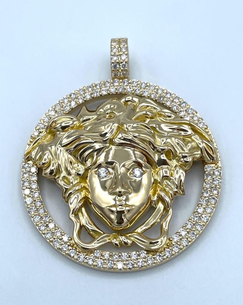 Pendentif or jaune et diamants, tête de minerve