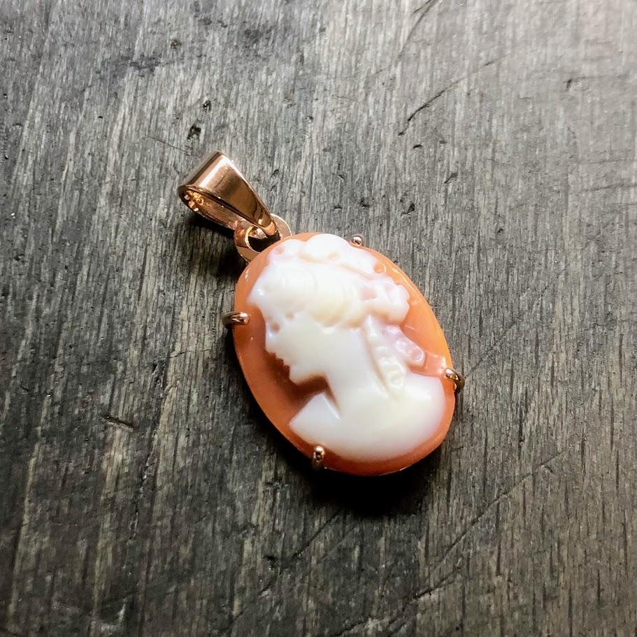 Pendentif or rose camée_1