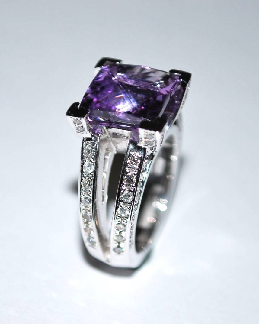 Bague or blanc améthyste taille princesse diamants_2