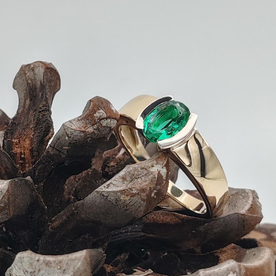 Bague 2 ors émeraude